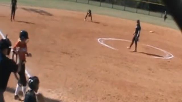 Katie Bracken Perfect Game Home Run смотреть онлайн
