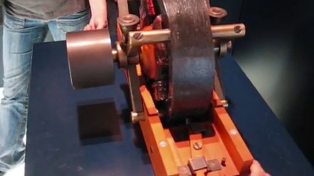 Tesla's Induction Motor: Functional museum replica смотреть онлайн
