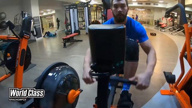 Тренер тренажерного зала World Class Красноярск смотреть онлайн