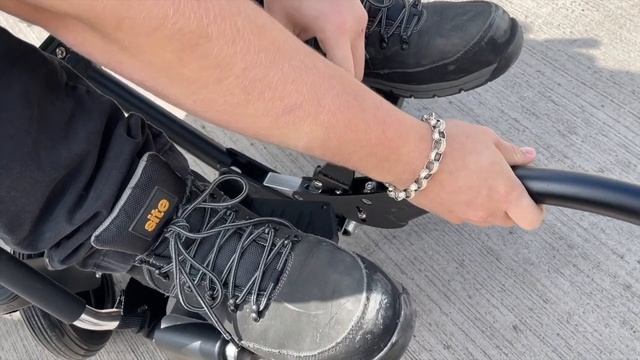 Quick Demo of the FreeWheel and the G-Explorer Wheelchair смотреть онлайн