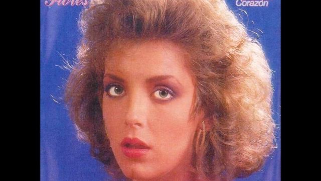 Laura Flores (con Sergio Fachelli) - Lo que me tiene aquí смотреть онлайн