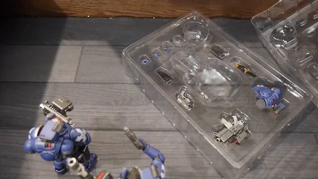 Unboxing: Joy Toy Warhammer 40,000 Ultramarines Incursors смотреть онлайн