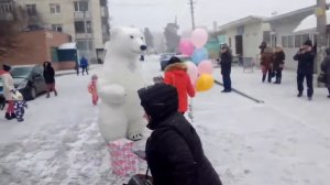 Поздравление от белого мишки С днём рождения 🎊🐻🎂