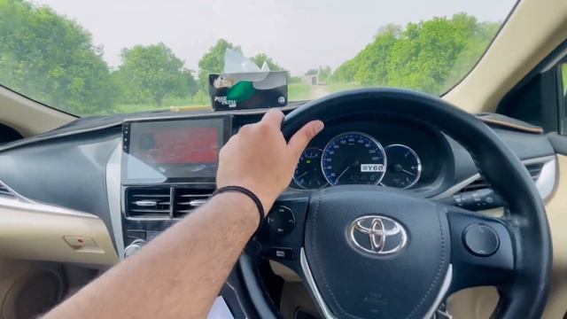 Yaris Fuel Average in city or Motorway | CvTi 1.3 Auto Fuel Economy | waqas Kamboh | Toyota Yaris смотреть онлайн