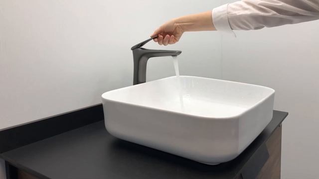 Высокий смеситель Comforty FC074B-CGT - Смеситель цвета графит для отдельностоящих раковин смотреть онлайн