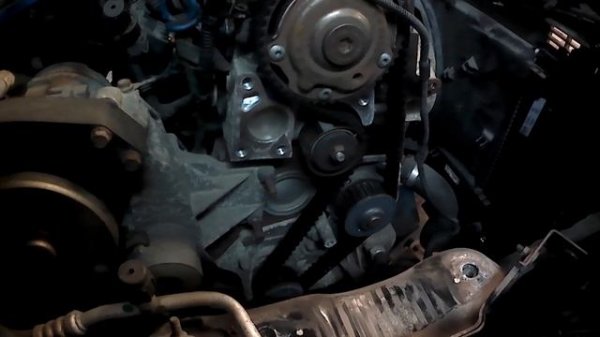 Grande punto 1.4 timing belt change part 1