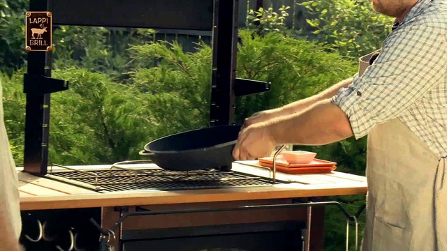 Уличные грили - барбекю. Видео 4-х грилей для улицы на Www.GrilliBarbecue.ru