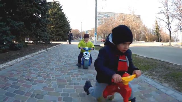 Дети падают всегда смотреть онлайн