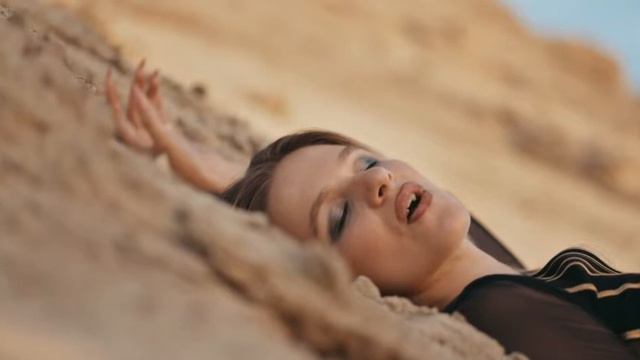 Жанна Смольянова "Desert rose" смотреть онлайн