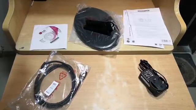 LG M38HB LED monitor unboxing смотреть онлайн