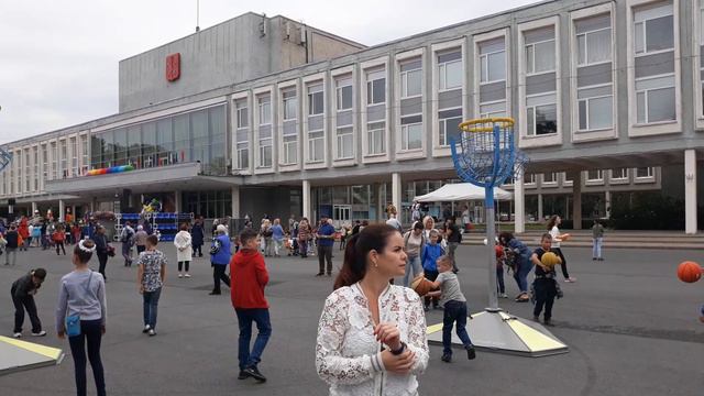Трибол смотреть онлайн