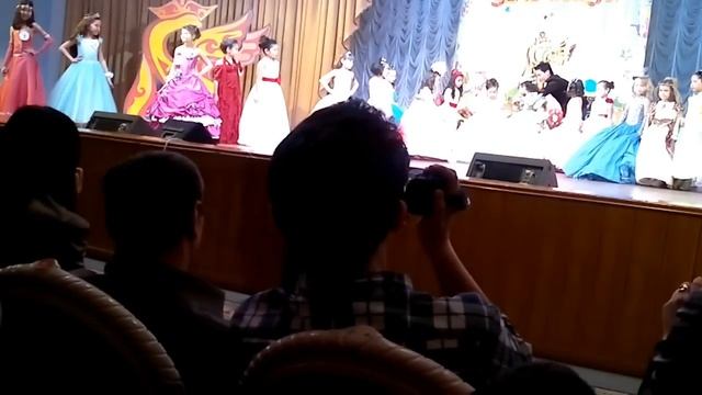 Аружан Ардак на Мини мисс Кинотаврик 2012 смотреть онлайн