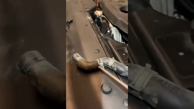 Hyundai Grand Starex Euro6 заводское подключение вебасты и врезка в шланг антифриза (от Романа).mp4