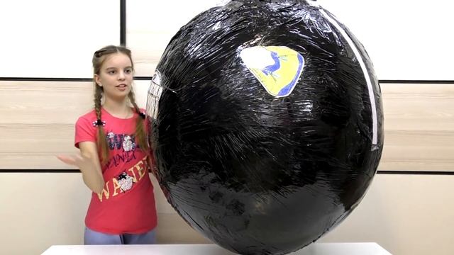 САМЫЙ ОГРОМНЫЙ ЛОЛ в мире - черный шар LOL смотреть онлайн