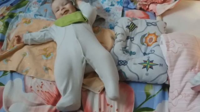 А мне сегодня 5 месяцев ровно!Ребенок в 5 месяцев. Влог Lizzi Show. смотреть онлайн
