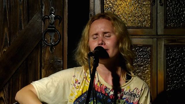 Леона -- Плакать и петь (Ижевск, 21.08.2021)