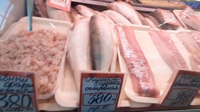 Мой отпуск. Калининград. Прогулка по рыбному и сырному отделам Центрального рынка