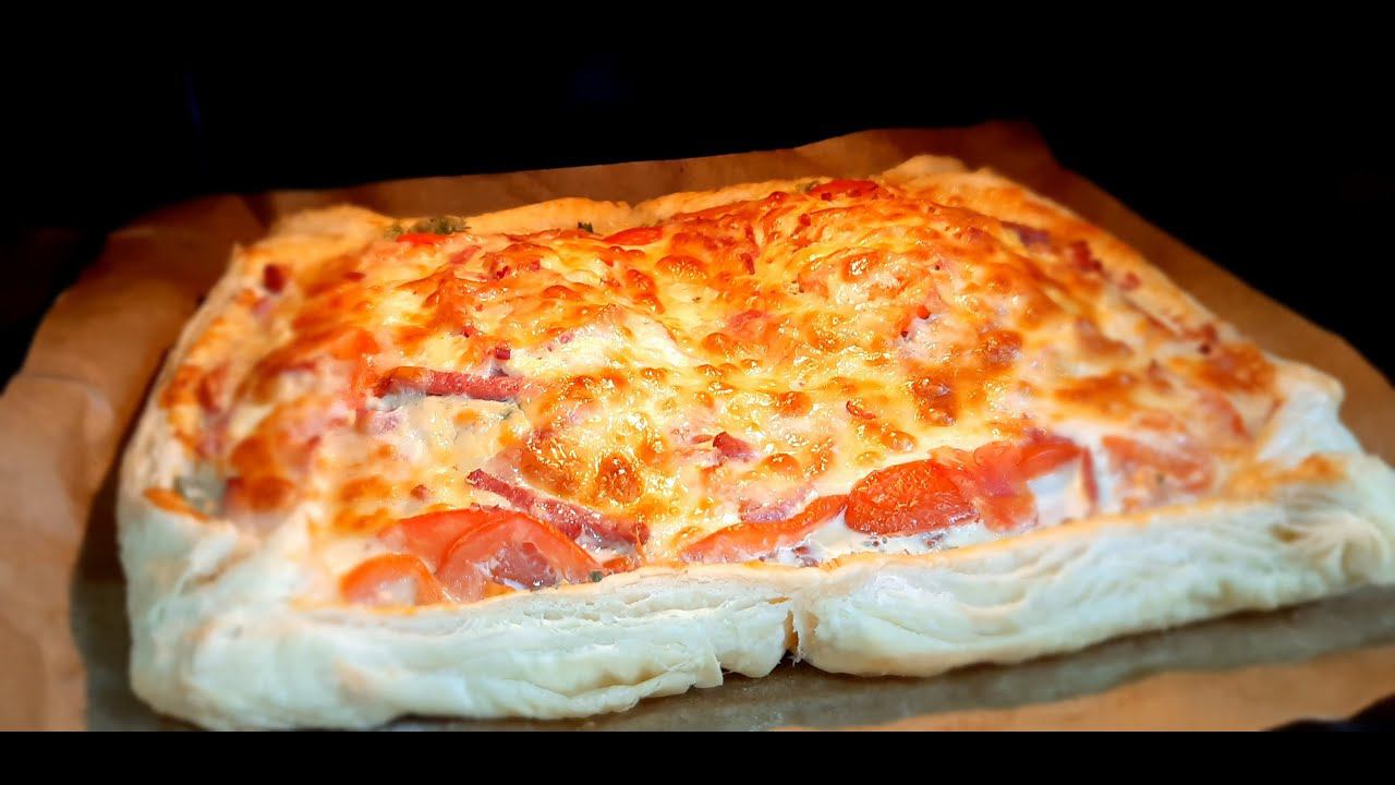 Пирог из слоёного теста с молодой крапивой. смотреть онлайн