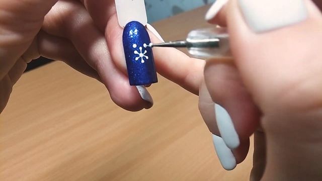 Winter Nail Art Designs 2019: Snowflake #5 (Simple) смотреть онлайн
