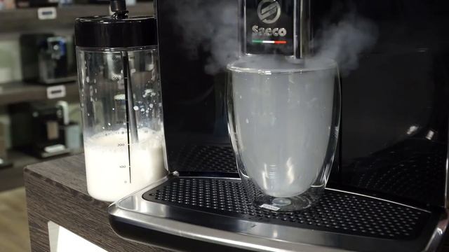 Saeco Xelsis SM7580: volautomatische espressomachine смотреть онлайн