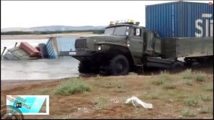 УТОПИЛИ ГРУЗОВИК УРАЛ Север ошибок не прощает, жесть на суровых дорогах крайнего Севера .