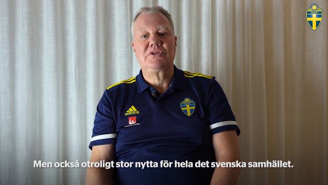 Karl Erik Nilsson julhälsning 2022 смотреть онлайн