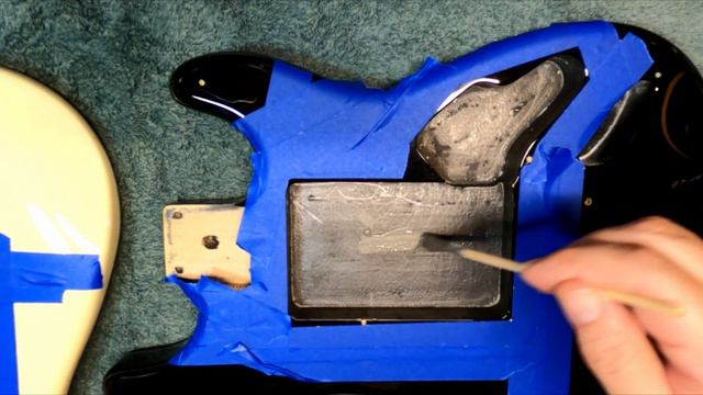 Making a David Gilmour Black Strat tribute from a $45 Mini Squier смотреть онлайн