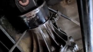 Течь масла с сальника хвостовика карданого вала Pajero 2