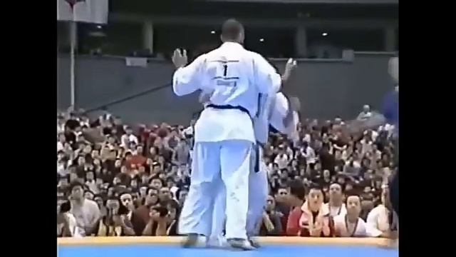 KYOKUSHIN Francisco Filho vs Ryu Narushima |[フランシスコ・フィリオvsリュウ・ナルシマ]| legendary fight смотреть онлайн