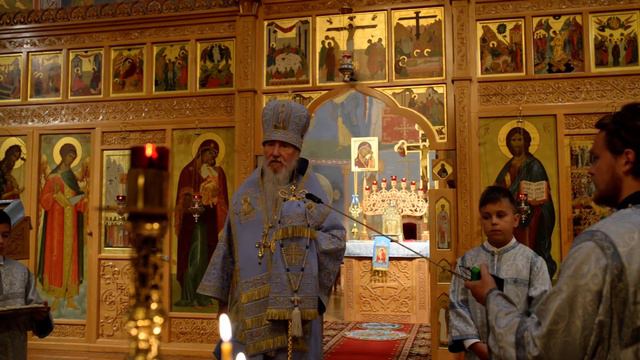 Митрополит Берлинский и Германский Марк, неделя 12 по Пятидесятнице, Попразднство Успения Пресвятой смотреть онлайн