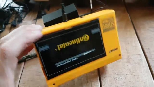 Unisef Z-1 Vintage Audio Cassette Player Continental Design смотреть онлайн