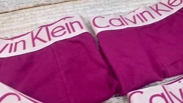 Трусы Calvin Klein смотреть онлайн