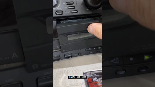 Ремонт аппаратуры любой сложности! Кассетку я сам могу:) а аппаратуру чинит мой мастер ?? Виктор. смотреть онлайн