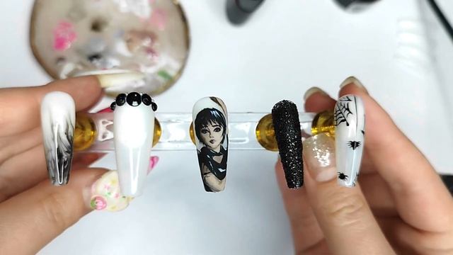 Выполняю заказы❤ Как нарисовать портрет???Wednesday ? смотреть онлайн