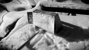 Обратная лопата для чистки крыши от снега.mp4