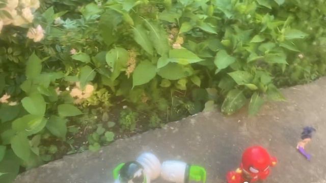 Робот вернулся с братом! Робот! Космос! Читаем рэп смотреть онлайн