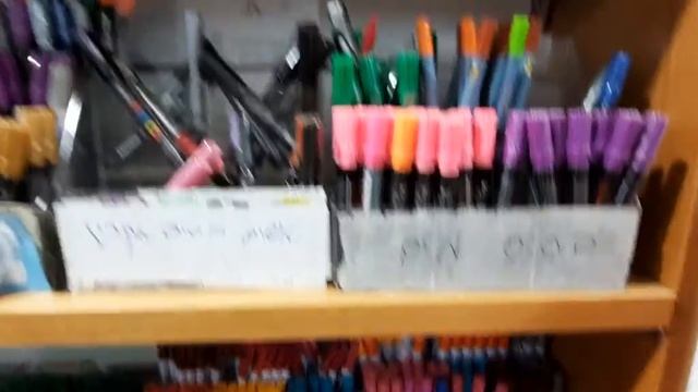 Готовимся к первому уроку от Ренуара и выбираем подходящий инструмент для рисования. Афула, Израиль смотреть онлайн