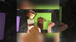 Мини-шоколадки с сублимированной малиной своими руками в домашних условиях для декора десертов