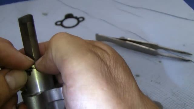 CBF1000 - Motorzerlegung -- Teil 08 -- Steuerkettenspanner und Ölpumpe смотреть онлайн
