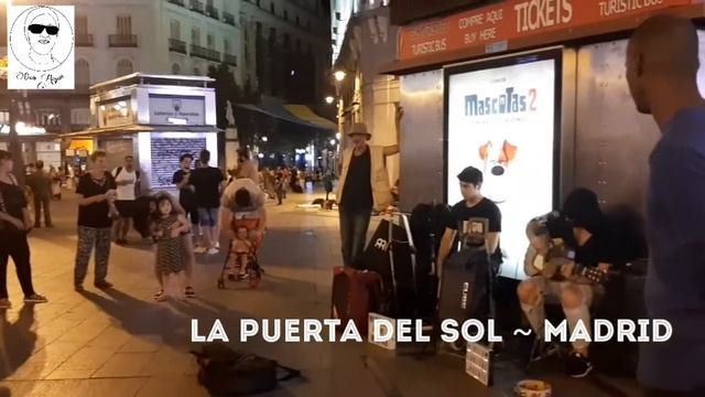 Flamenco en la calle la puerta del sol sol  Madrid flamenco