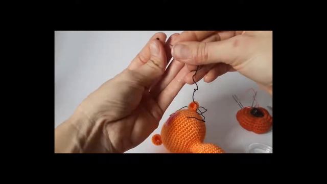 Вязаные медведи - часть 1 Сборка, оформление мордочки. Crochet teddy bear смотреть онлайн