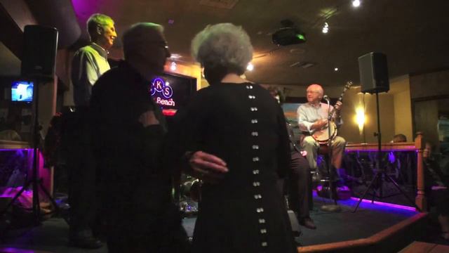 Bay Area All Stars "Pennies from Heaven" смотреть онлайн