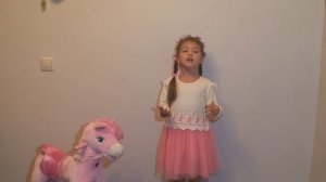 Целовака, обнимака и люблюка ты моя, исполняет Таисия Ситницкая 4 года