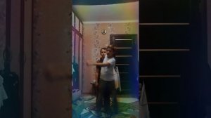 Как повалить человека