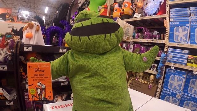 Let's do the Oogie Boogie Bunny Hop смотреть онлайн