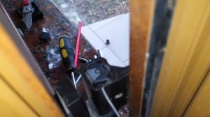 Как самому отрегулировать пластиковую входную дверь? Регулировка петель, полная инструкция.