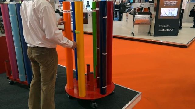 PLASTGrommet | Swivel rack (Mobile vinyl rack 12 rolls - 3” core) смотреть онлайн