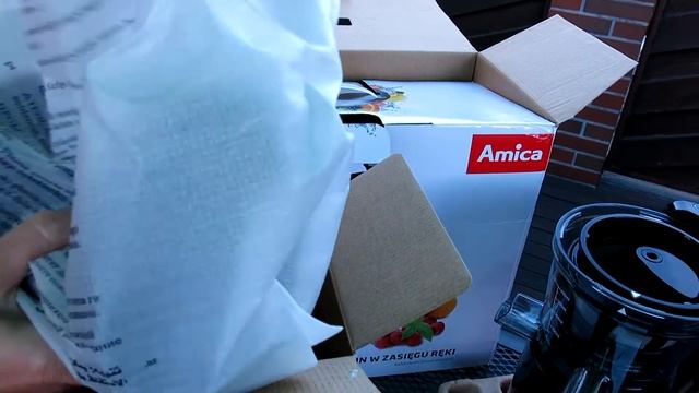 Dociekliwa.pl - unboxing wyciskarki wolnoobrotowej Amica JSM4012 смотреть онлайн