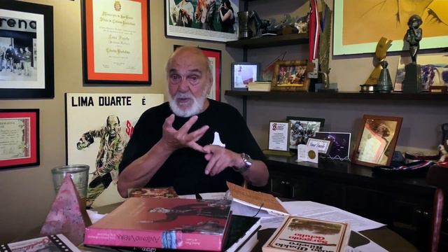 "Meu Tio O Iauaretê" de Guimarães Rosa - por Lima Duarte смотреть онлайн