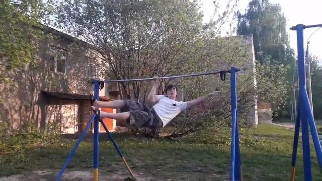 Горизонт одной рукой, шагами в переднее полотенце (сложный, комбинация, воркаут) смотреть онлайн